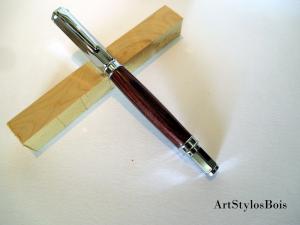 Stylo plume en bois de Violette