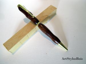 Stylo bille en bois d'Angélique