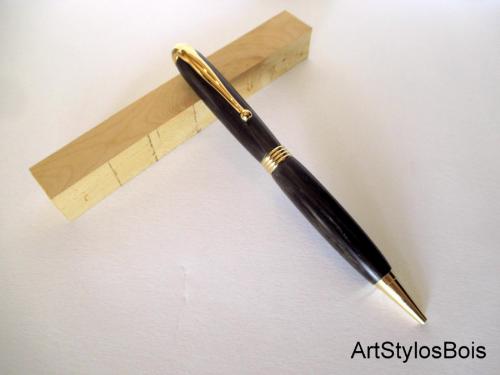 Stylo Bille en bois de Morta, Chêne des Marais