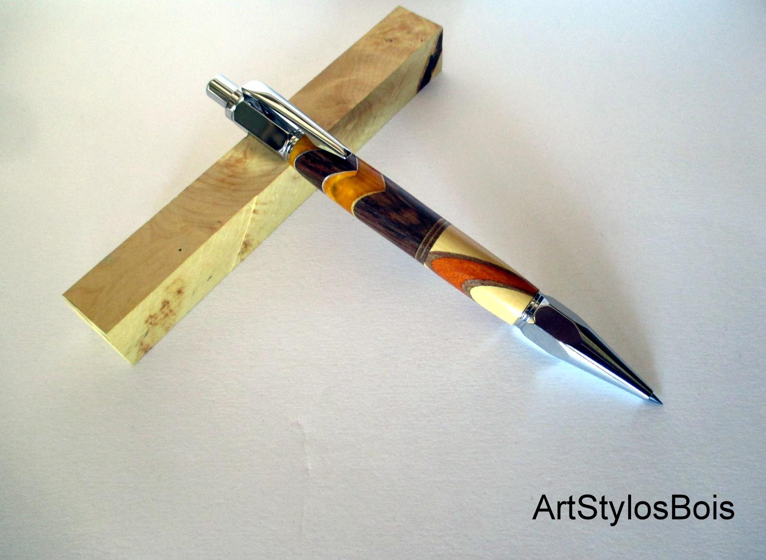 Stylo Bille en Résine, Bois, et Aluminium
