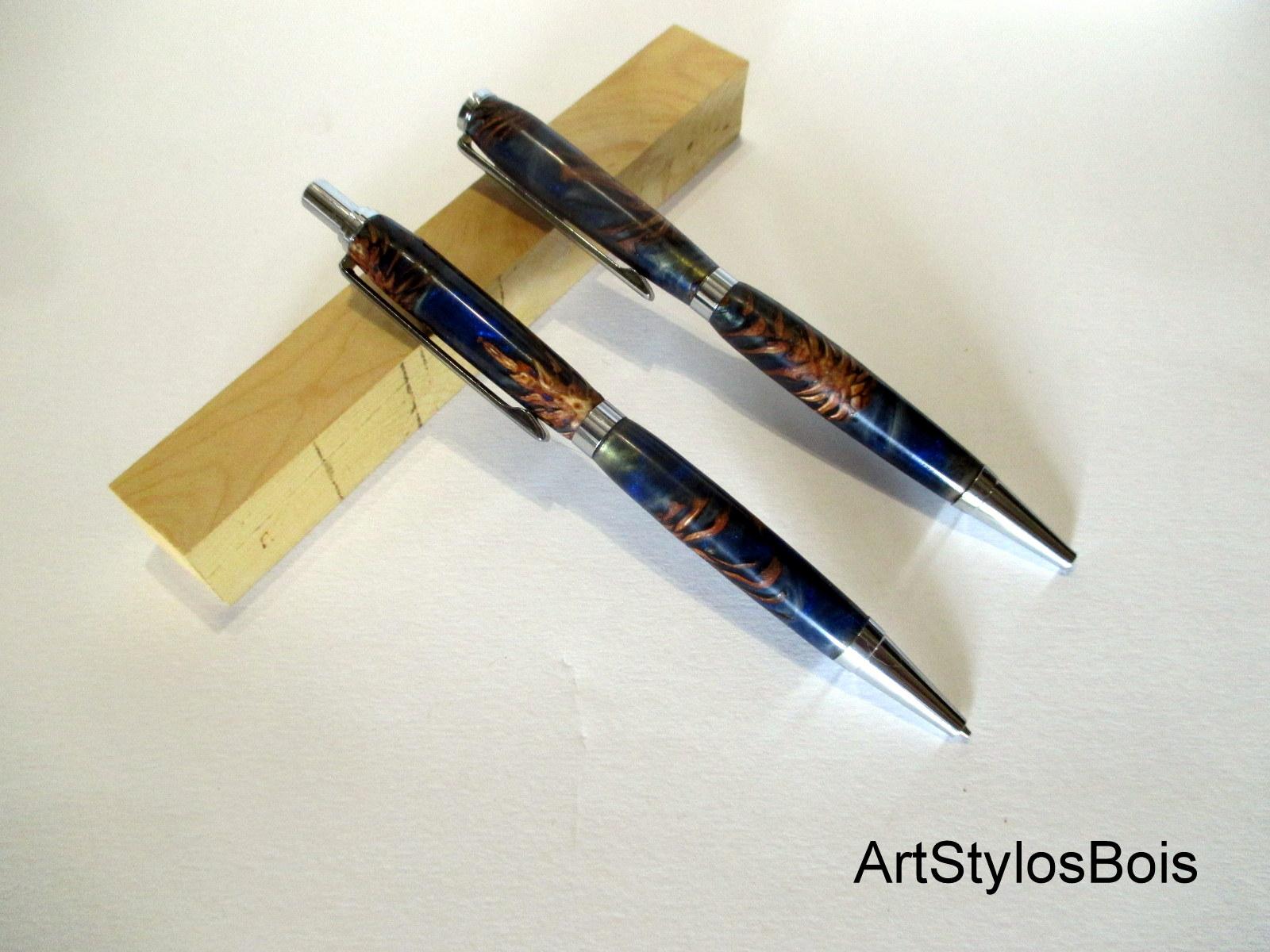 Parure Stylo Bille et Porte Mine En Résine Artisanale et Pignes de Pins