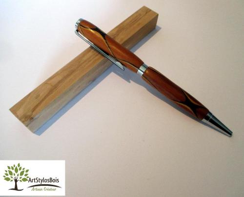 Stylo bille en bois de red heart et plaquages