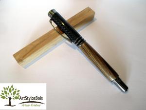 Stylo plume en bois de Noyer